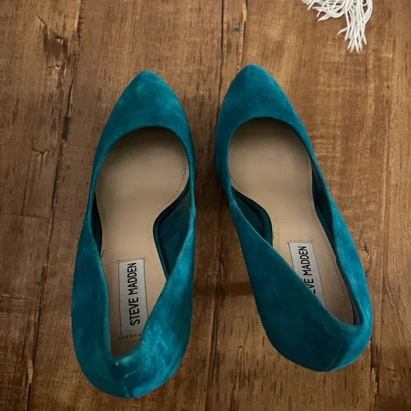 Steve Madden Teal Suede Heels - Picture 4 of 7